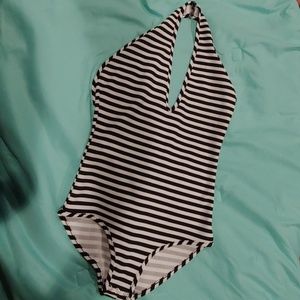 NWOT black and white body suit